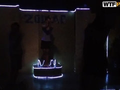 Пляж, Брюнетки, На публике, Стриптиз