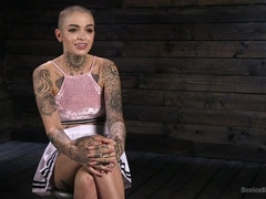 Bondage discipline sadomasochisme, Gebondenheid, Vingeren, Vernedering, Pijn, Straf, Spuiten, Vibrator