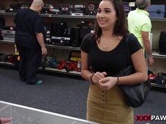 Grosse titten, Braunhaarige, Spermaladung, Hardcore, Latina, Büro, Pov