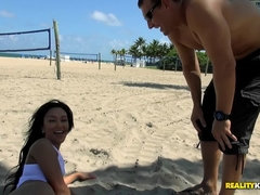 Anal, Playa, Mamada, Morena, Corridas faciales, Interracial, Latina, Afeitado