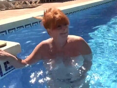 素人, デカパイ, ぽちゃ, 女, 熟年, 淫乱熟女, プール, ガリガリ