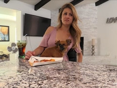 Acercamiento, Lencería, Masturbación, Orgasmo, Público, Solo, Medias largas, Juguetes