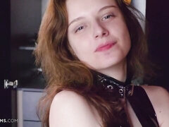 指いじり, 目瞪口呆, ゴム, オナニー, 赤毛, 剃毛, 一人, おもちゃ