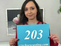 Amateur, Gros cul, Grosse bite, Gros seins, Sucer une bite, Rondelette, En levrette, Adolescente