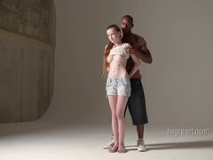 Kont, Bruinharig, Erotisch, Interraciaal, Kut duiken, Softcore pornografie, Tiener, Tieten likken