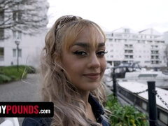 Homme nu et filles habillées, Papa, Hd, Hôtel, Interracial, Naturelle, Seins naturels, Chatte