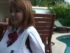 Farang Ding Dong - Nina School Facial