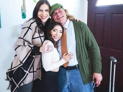 18 jahre, Grosser arsch, Blasen, Braunhaarige, Frau frau mann, Natürlichen titten, Kurzes haar, Titten