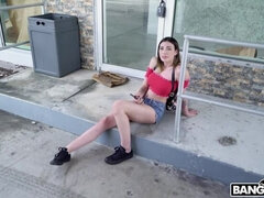 Leie, Grosse titten, Braunhaarige, Bus, Hundestellung, Hardcore, Reiten, Rasiert