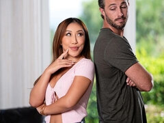 Aziatisch, Grote kont, Grote lul, Grote mammen, Pijpbeurt, Hondjeshouding