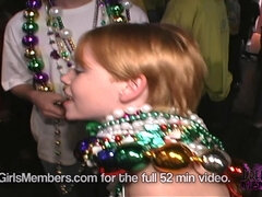 Leie, Verrückt, Flashen, Masturbation, Party, Muschi, Rotschopf, Weibliche ejakulation