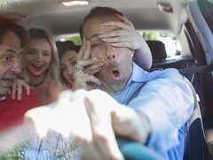 Blond, Pijpbeurt, Kwartet, Vriendin, Handbeurt, Orgie, Geschoren, Tiener