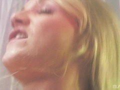 Blondine, Besamung, Party
