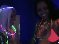 Flotter vierer, Party, Schlampe