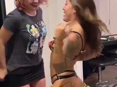 Enthousiasteling, Grote lul, Blond, Pijpbeurt, Dik, Hardcore, Hd, Prostituee