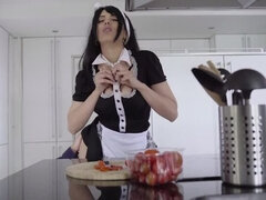 Culo grande, Tetas grandes, Morena, Polla, Latina, Mucama, Madres para coger, Uniforme