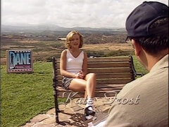 18 años, Rubia, Corridas faciales, Gafas, Peludo, Inocente, Tatuaje, Adolescente