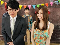 18 ans, Grosse bite, Gros seins, Sucer une bite, Japonaise, Léchez, Maigrichonne, Adolescente