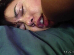 アナル, アジア人, フェラチオ, 茶髪の, バック, 自家製, 淫乱熟女, タトゥー