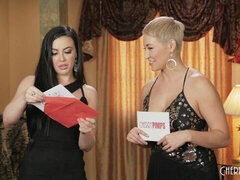 Любители, За кадром, Брюнетки, Платье, Лесбиянка, Натуральные сиськи, Тощие, Сиськи