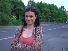 素人, デカチン, 巨乳な, チェコ, チン, ハードコア, ハメ撮り, 公共