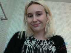 Cuarto de baño, Sucio, Novia, Perforación, Coño, Flaco, Calcetines, Tetas