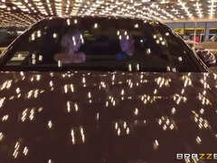 Alena Croft gets down and dirty with a dirty Masseur in this hardcore porno