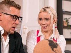Kont, Blond, Hondjeshouding, Vingeren, Handbeurt, Rok, Lerarin, Tieten likken
