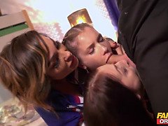 Минет, Постарше, Сперма во рту, Глубокая глотка, Собачьи, Вчетвером, Секс без цензуры, Оргии