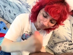 Enthousiasteling, Pijpbeurt, Sperma in gezicht, Handbeurt, Reusachtig, Gezichtspunt, Roodharige vrouw