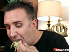 Culo, Lamer culo, Polla, Europeo, Cocina, Coño, Cabello corto, Nalgadas