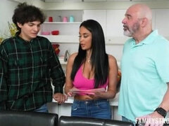 18 años, Morena, Corridas faciales, Enorme, Mamá, Hijo, Adolescente, Tetas