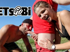 Verga grande, Mamada, Pareja, Penetracion con dedos, Hd, Al aire libre, Público, Trio