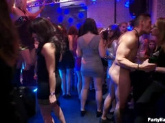 素人, 着衣女と全裸男, 衣服着たままセックス, 気狂い, ハードコア, レザー, 下着, スインガー