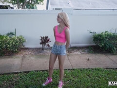 18, 素人, ブロンド, アウトドア, ショートヘア, ソフトコア, ティーン