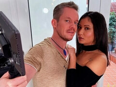 Азиатки, Брюнетки, Кончили внутрь, Собачьи, Натуральные сиськи, Тощие, Молоденькие, Сиськи