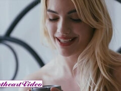 Grosse titten, Blondine, Hd, Küssen, Lesbisch, Natürlich, Verführt, Titten