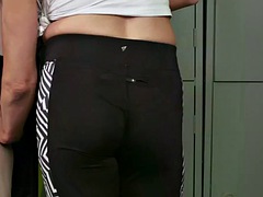 素人, 美女, デカチン, 着衣女と全裸男, フェムドム, グループ, 手コキする, オナニー