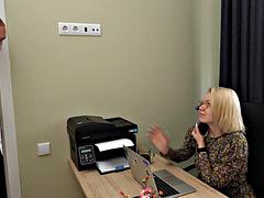 Blonde Secretaries Ashby Winter, Camilla Elle, Dellai, Margo Von Teese and Zoey Zimmer Sneakily