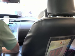 Amateur, Mamada, Semen en la boca, Masturbacion con pies, Novia, Bragas, Público, Pezones inflados