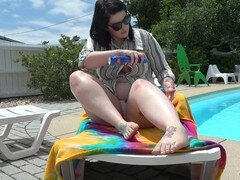 Gorda, Gordita, Masturbación, Al aire libre, Piscina, Público