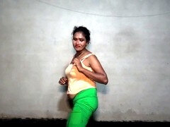 Steamy model Bdpriyamodel delivers an incredible dance performance