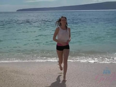 Playa, Rubia, Despelote, Novia, Orgasmo, Al aire libre, Público, Coño