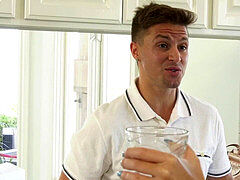 Wild orgy, tetas pequeñas, mamada