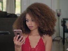 Gros seins, Noire, Plantureuse, Hd, Lesbienne, Mère que j'aimerais baiser, Petite femme, Chatte