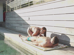 Grosser arsch, Grosse titten, Bikini, Vollbusig, Kehlenfick, Schwanz, Milf, Muschi