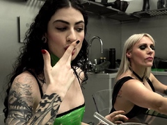 アナル, ブロンド, 茶髪の, イく瞬間, チェコ, エクストリーム, 足フェチ, レズビアン