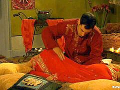 Азиатки, Брюнетки, Парочка, Индианки, Милф