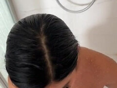 Grosser arsch, Grosse titten, Vollbusig, Hardcore, Latina, Dusche, Titten