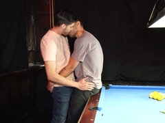 Sucer une bite, Gorge profonde, Queue, En levrette, Groupe, Branlette thaïlandaise, Hd, Actrice du porno